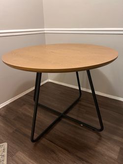 Walker Addison dinner table
