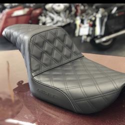 Harley Davidson Saddlemen Seat In Stock