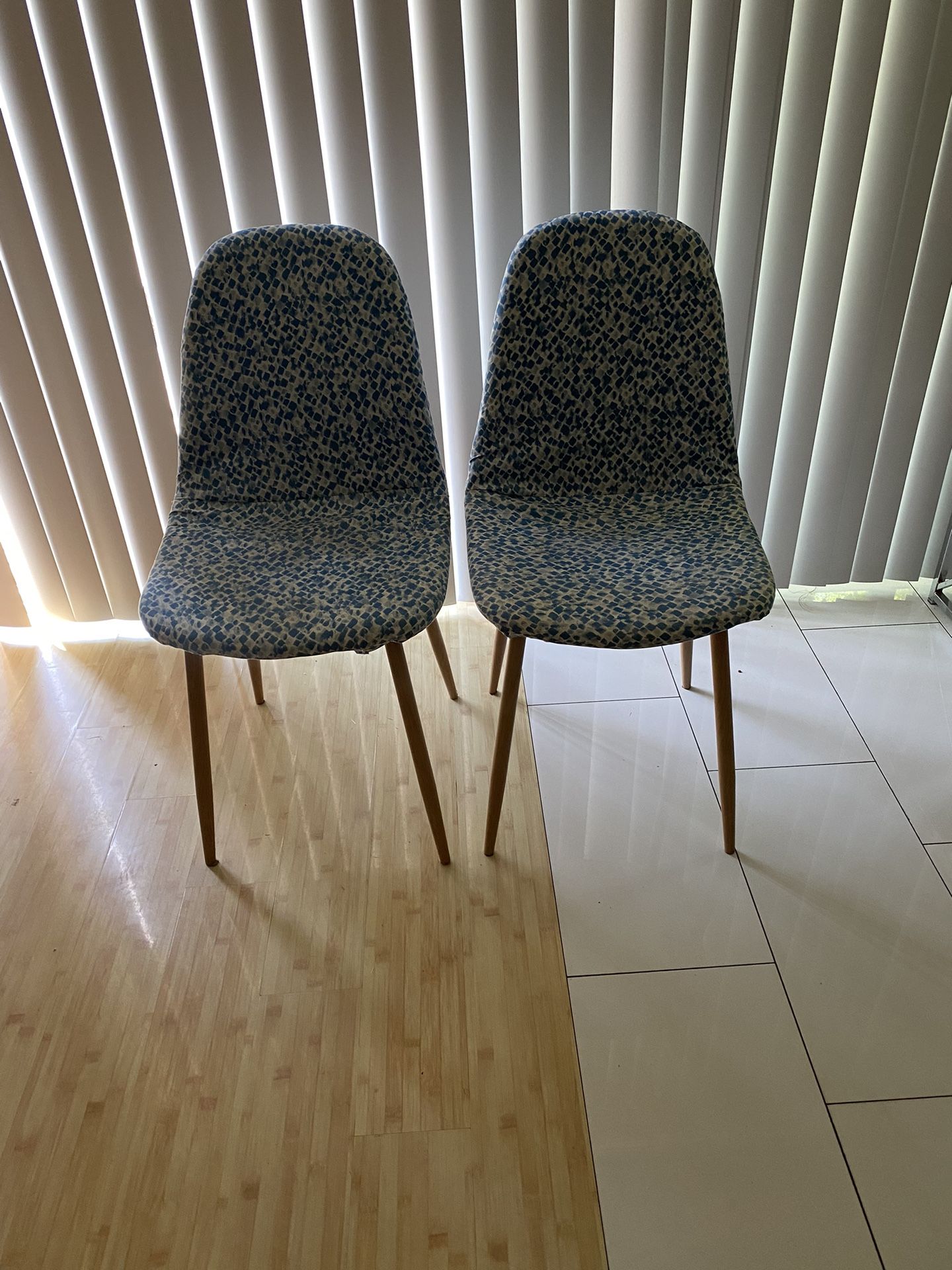 2- Chairs 