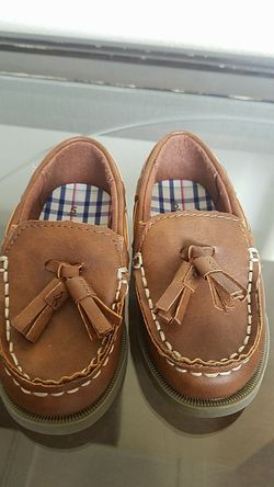 zapatitos de bebe carter's