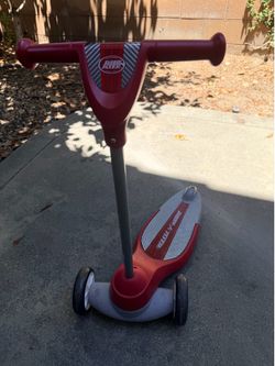 Radio Flyer Scooter