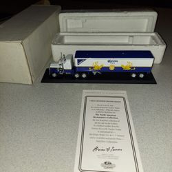 VINTAGE 1997 MATCHBOX Ccy04-M 1:100 SCALE CORONA EXTRA KENWORTH TRACTOR TRAILER IN BOX WITH CERTIFICATE OF AUTHENTICITY 
