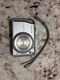 Fuji films finepixel F40..