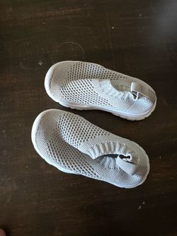 Toddler water shoes