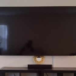 📺 Brand New Samsung 75” TV + Ashley White Sofa Set (Gorgeous!) 🛋️ - Must See!