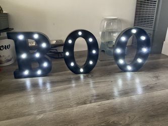 Boo Light Up Sign [$30 Each Or 2 Sets For $50] [BATTERIES NOT INCLUDED]