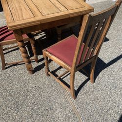 Antique Table That Can Be Used Everyday 