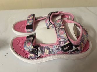 New Girl Summer Pair of Shoes Size 1.5 to 2