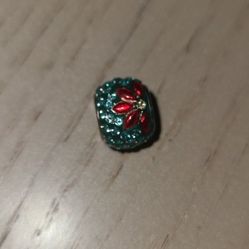 Beautiful Pandora Poinsettia Charm Lovely