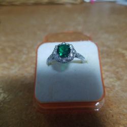 Size 9 Emerald And White Sapphire Sterling Silver Ring