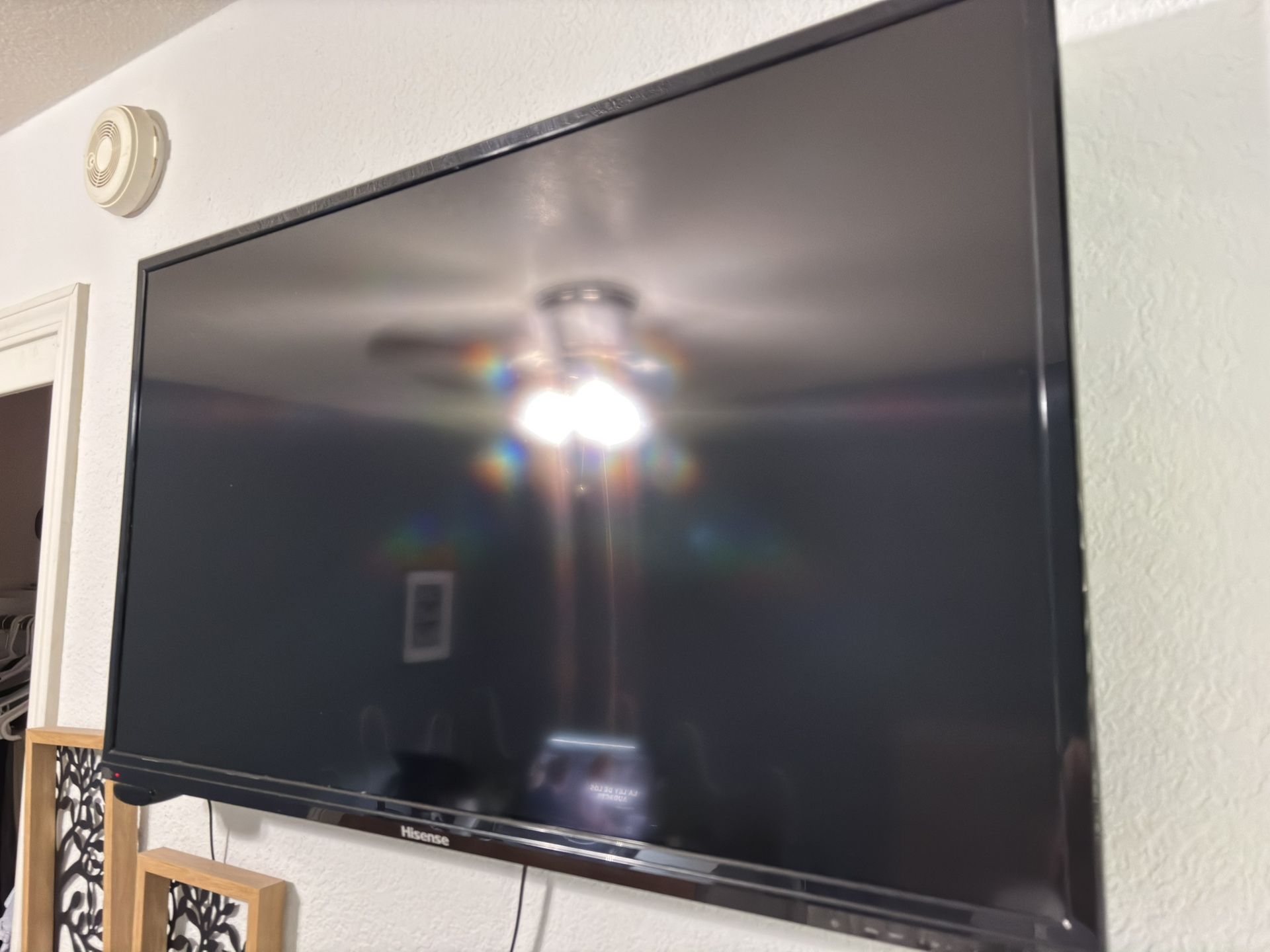 Hisense 43”