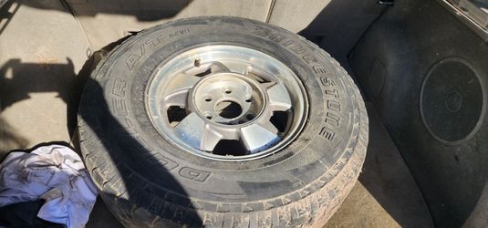 Chevy rim n tire p265 75 r16