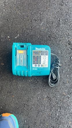 Makita Fast Charger