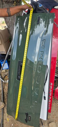 Toyota Tacoma OEM Tailgate V6 4x4 Trail w/ Backup Camera & Handle - Green
