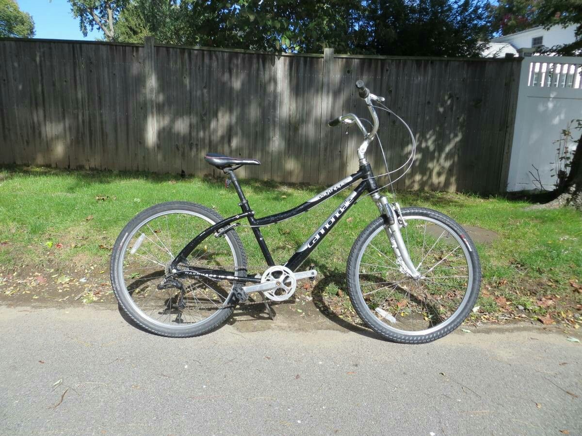 Cannondale Daytripper Cruiser Hybrid Bike