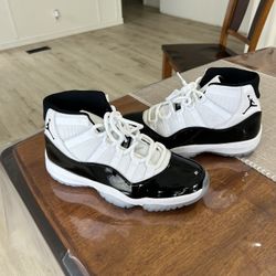 Jordan 11 Concords 9.5