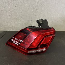 2018-2019-2020-2021-2022-2023 VOLKSWAGEN TIGUAN LEFT TAIL LIGHT OEM USED