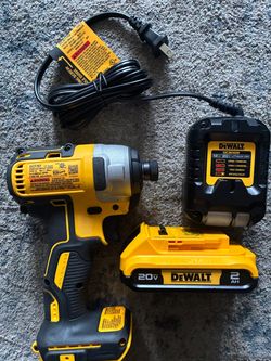 Dewalt impact driver, battery & charger