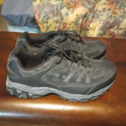 (14) Men's Gray & Black Sketchers Steel Toe Shoes 