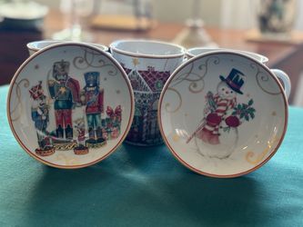Williams Sonoma Christmas Mugs & Appetizer Plates – 5 Piece Set