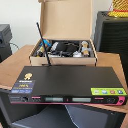 Shure UGX1011 Receiver and Microphone  Professional KARAOKE