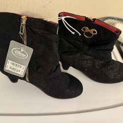 Disney Minnie Mouse Girls Boots – Size 2 (New with Tag)- $10