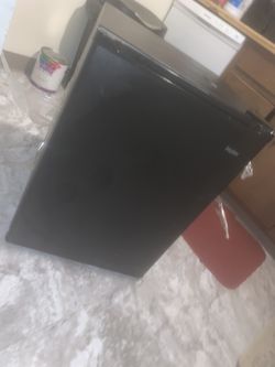 Mini Fridge 