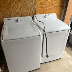 2023 Samsung Washer And Dryer Set 