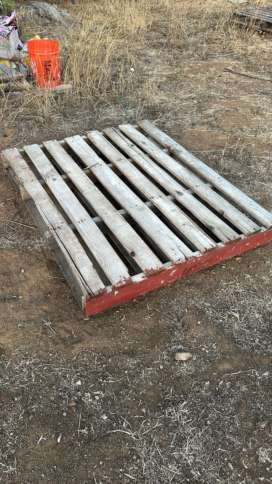 Free Wood Pallets(9)