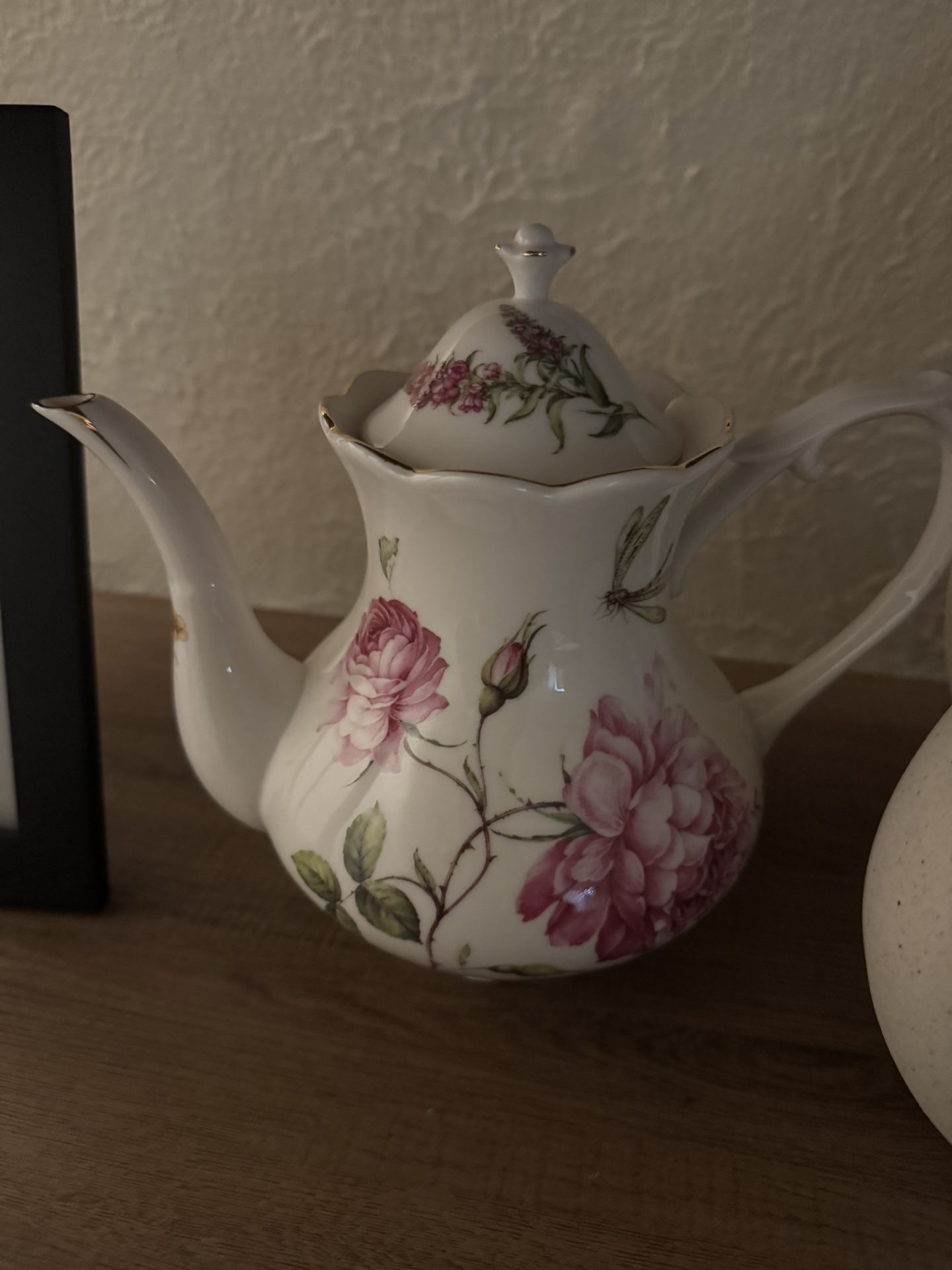 Gracie china Teapot 