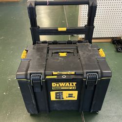 DEWALT TOUGH SYSTEM Rolling Tool Box 