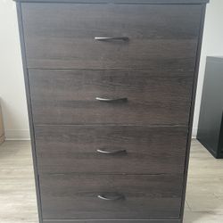 4 Drawer Dresser 