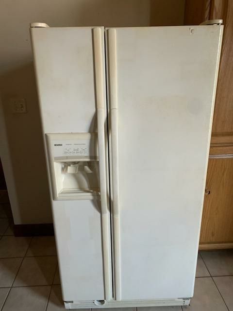 REFRIGERATOR