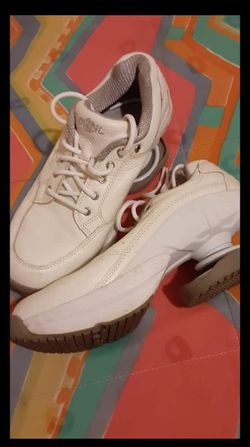 Lady's Z-Coil Shoes Sz 6