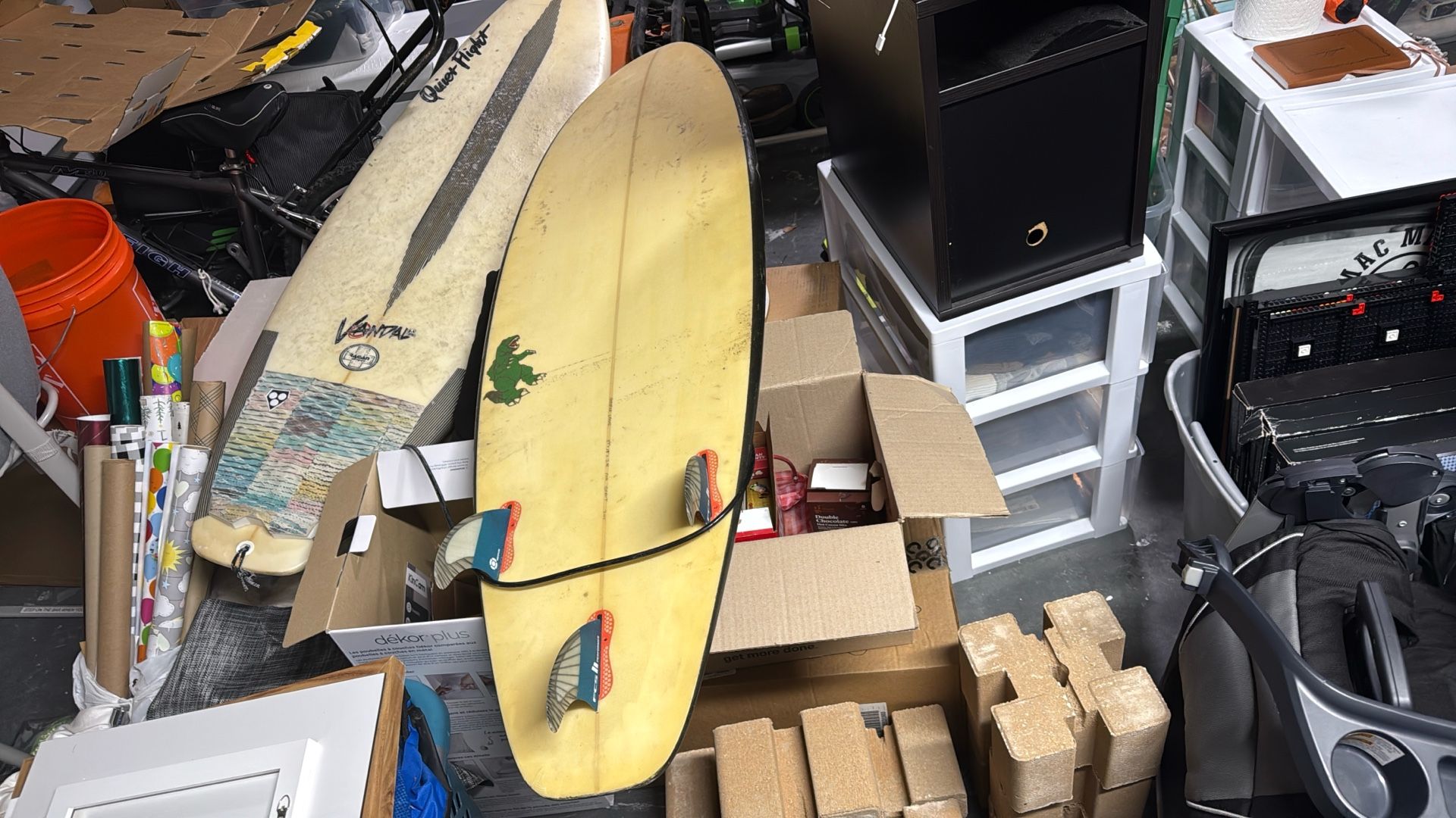 Godzilla Shape Surfboard ( Please Read)