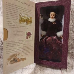 1996 BARBIE Doll Vintage Hallmark Gold Crown Exclusive Holiday Traditions NIB NRFB