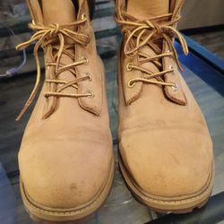 Timberland Womens Chucka Boots SIZE 7