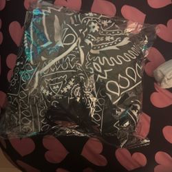 Size XXL BANDANA DESIGN BLACK SWEATER HOODIE BRAND NEW 