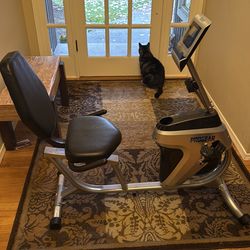Progear recumbent exercise bike