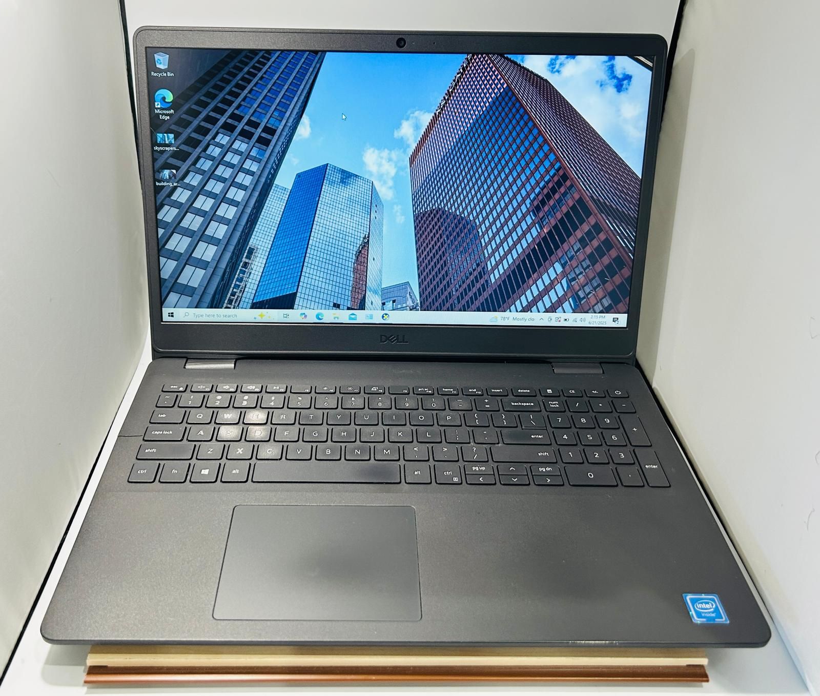 Dell Inspiron 3502 Intel(R) Celeron(R) N4020 CPU 1. 10GHz 16GB 128GB W10 H