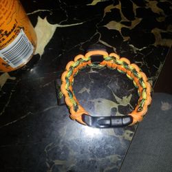 Custom Paracord Bracelets 