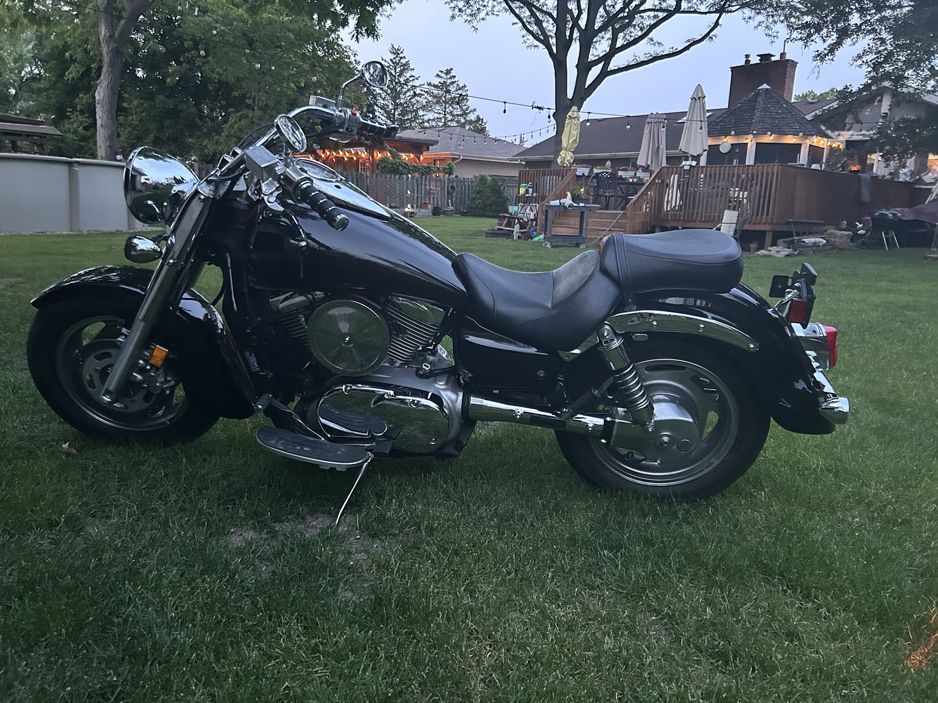 VERY LOW MILEAGE!! 2003 Kawasaki Vulcan 1600 Classic Motorcycle