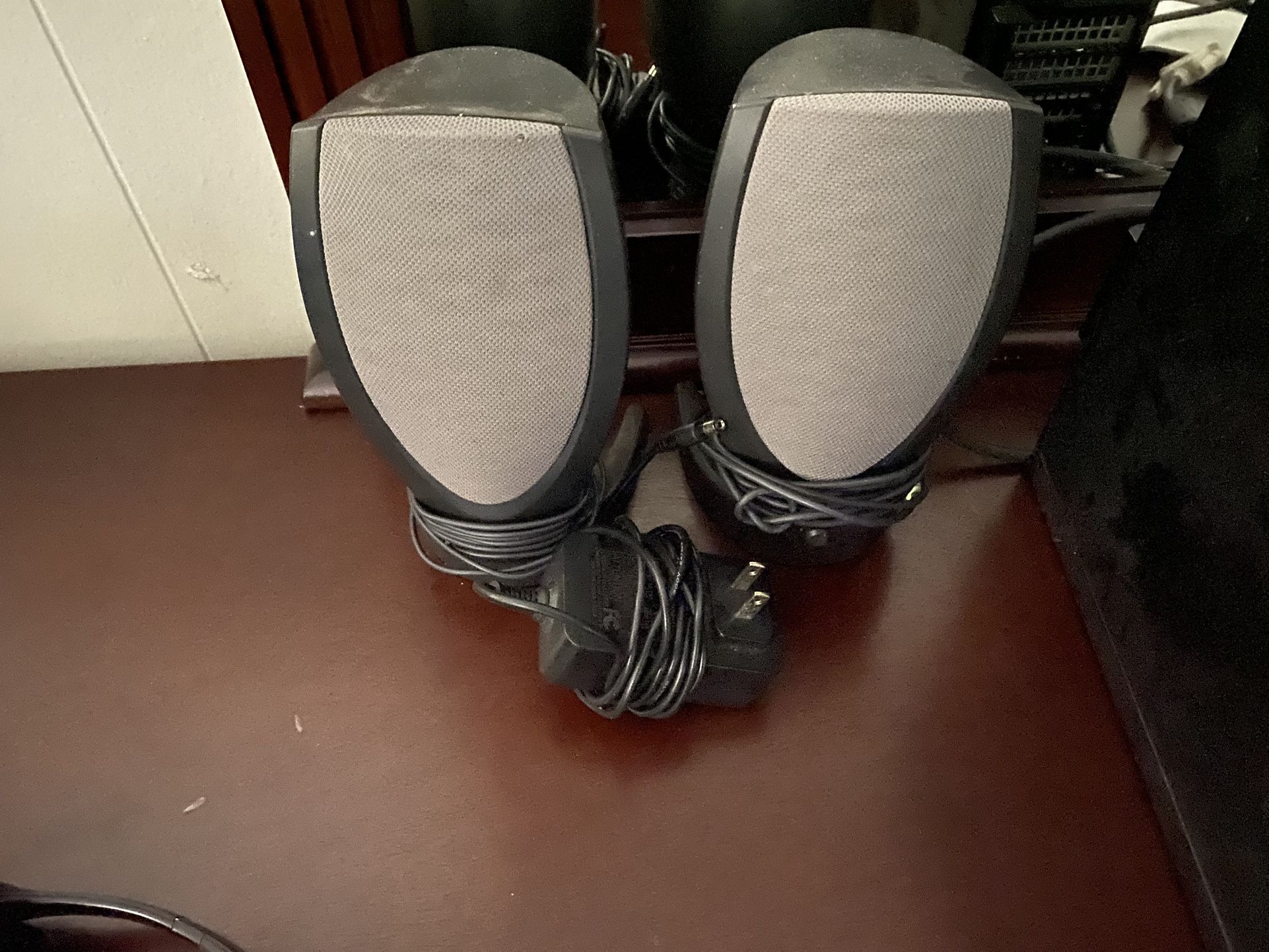 Harman Kardon HK206 speakers