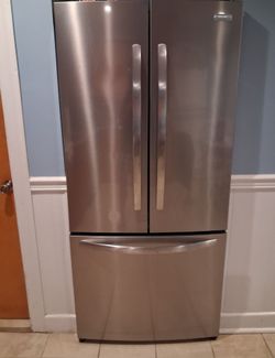 Frigidaire Stainless Steel French Door Refrigerator