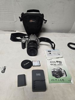 Canon eos digital xt model Ds126071 works needs battery