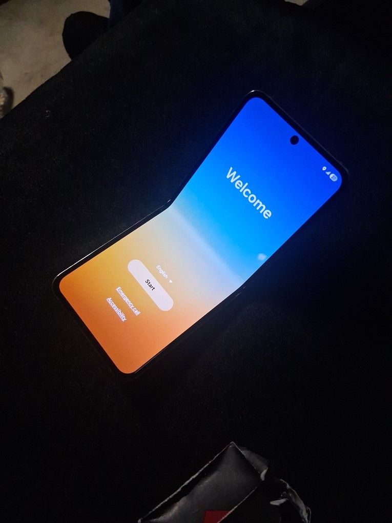 AT&T GALAXY Z FLIP 5 256GB $150