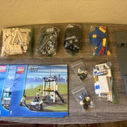 LEGO CITY: Police Command Centre (7743)