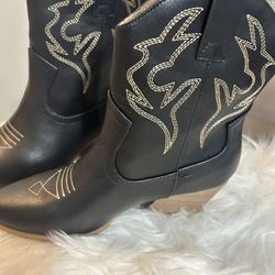 Brand New women’s Cowboy Boots 