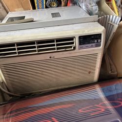 LG Window Air Conditioner Unit With Remote Control 