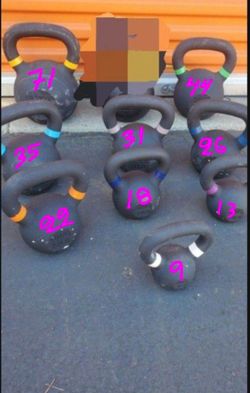 10Pcs Set-4/9-6/13- 8/18-10/22-12/26-14/31-16/35-20/44-24/53-32/71 kg/Lbs, Powder Coated Kettlebells single price is in the description.